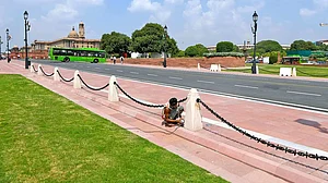 नेत्रहीनों के लिए “कर्तव्य पथ” नहीं बल्कि आज भी “राजपथ”, वैसे भी अंधभक्तों की आंखें होती ही कहां हैं?