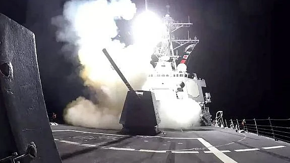 अमेरिकी-ब्रिटिश गठबंधन ने यमन के सादा पर हवाई हमले किए।