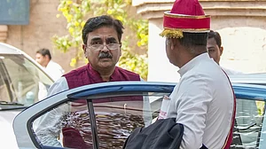 आखिरकार जस्टिस अभिजीत गंगोपाध्याय ने BJP में जाने का ऐलान कर ही दिया, लंबे समय से जारी थी अटकलें