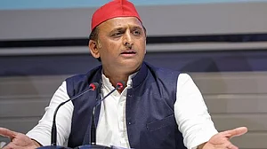 अयोध्या रेप मामला: अखिलेश ने कोर्ट से स्वत: संज्ञान लेने का किया आग्रह, 'पीड़िता की सुरक्षा सुनिश्चित करवाए'