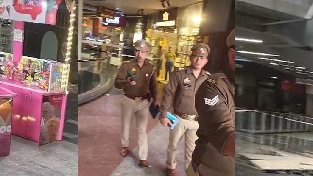 ग्रेटर नोएडा के ब्लू सफायर मॉल में बड़ा हादसा, छत की ग्रिल गिरने से दो लोगों की मौत