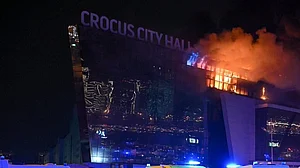 मॉस्को: कॉन्सर्ट हॉल में बड़ा आतंकी हमला, भीड़ पर बरसाई गोलियां, 60 लोगों की मौत, 100 से ज्यादा घायल