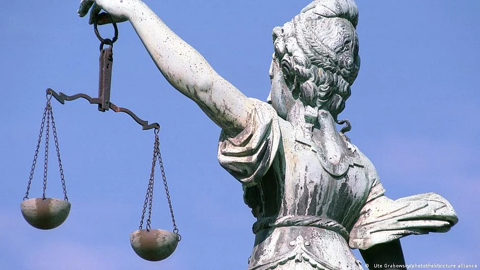 देश में कई अदालती फैसलों की टाइमिंग पर क्यों उठ रहे सवाल, फैसलों की तासीर में राजनीतिक रुझान की झलक!