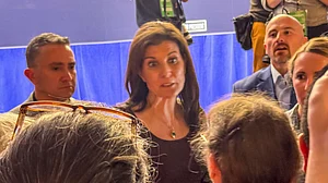 अमेरिकी राष्ट्रपति चुनाव: बाइडन और ट्रंप के बीच फिर होगा मुकाबला? हेली पर दौड़ से हटने का दबाव बढ़ा