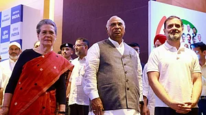 कांग्रेस ने राजस्थान के लिए स्टार प्रचारकों की सूची जारी की, खड़गे, राहुल, सोनिया गांधी और गहलोत के नाम शामिल