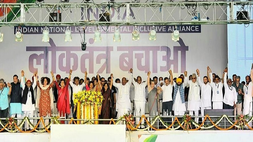 केजरीवाल और सोरेन की तुरंत रिहाई, चुनाव में सभी को समान अवसर.. रैली में 'इंडिया' ने रखी 5 सूत्री मांग