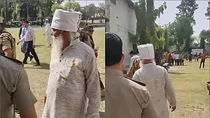 उत्तराखंड: हरिद्वार में एक मतदान केंद्र पर मतदाता ने ईवीएम तोड़ी, पुलिस ने हिरासत में लिया