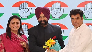 पंजाब के पूर्व एडीजीपी गुरिंदर सिंह ढिल्लों कांग्रेस में शामिल, बोले- पार्टी हाईकमान उन्हें...