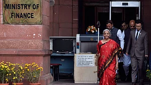 नए टैक्स सिस्टम पर भ्रामक सूचना से सावधान! वित्त मंत्रालय ने आयकर व्यवस्था में किसी नए बदलाव का किया खंडन