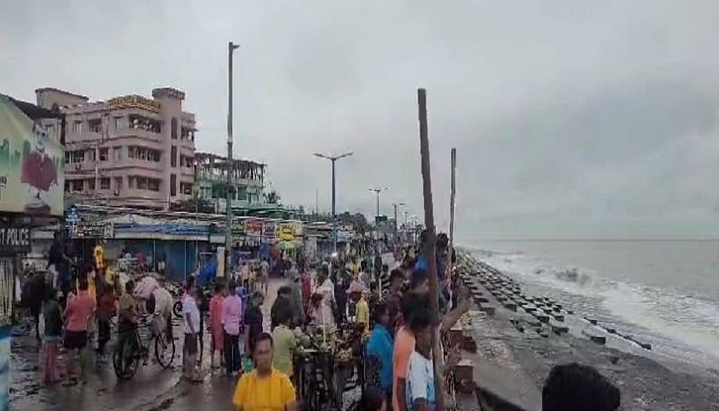 ‘रेमल’ भाीषण चक्रवाती तूफान में बदला, आज रात बंगाल के तट पर देगा दस्तक, तेज हवाओं के साथ हल्की बारिश शुरू