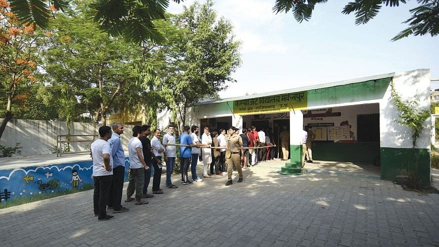 कसौटी पर '400 पार' का भौकाल, वोटरों की उदासीनता से बहुमत को लेकर ही उठने लगे हैं सवाल