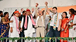 अमेठी में किशोरी लाल शर्मा के लिए प्रचार के लिए राहुल गांधी और अखिलेश यादव ने साझा जनसभा की (फोटो सौजन्य - @KLSharmaAmethi)