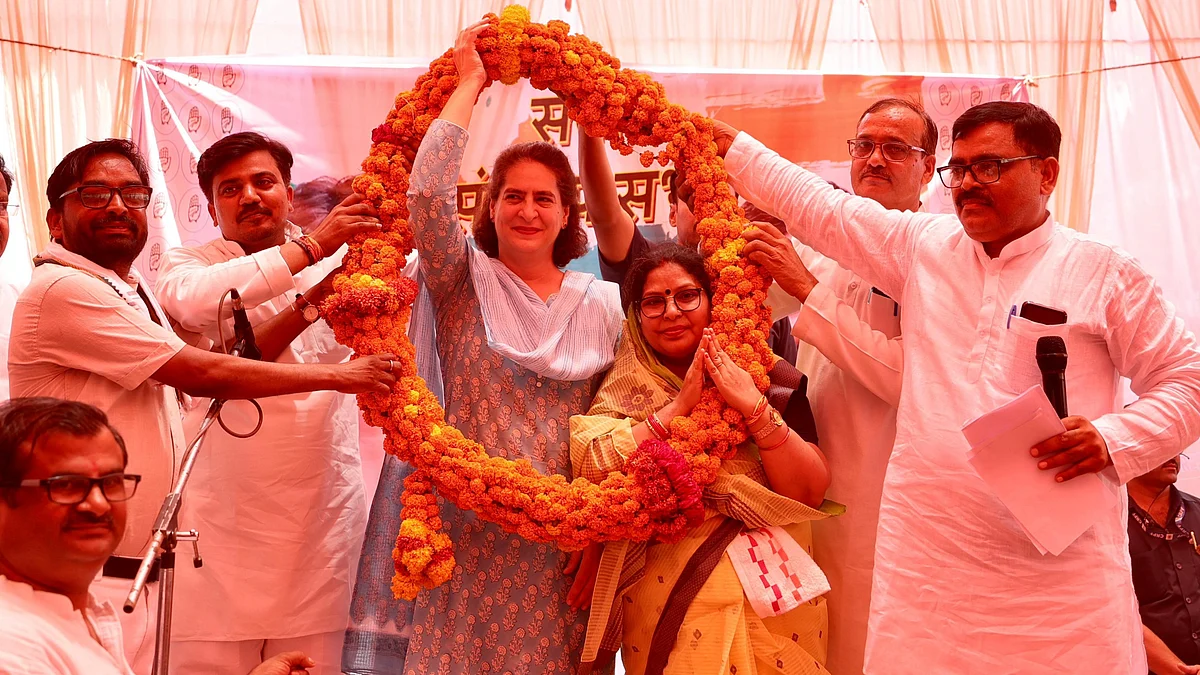 अपने ही प्रचार का खंडन कर रहे हैं प्रधानमंत्री : प्रियंका