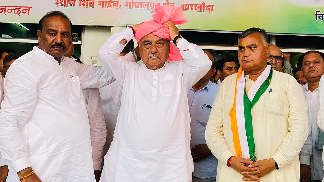 कांग्रेस ने हरियाणा के राज्यपाल से मिलने का समय मांगा, हुड्डा ने कहा- अल्पमत सरकार इस्तीफा दे