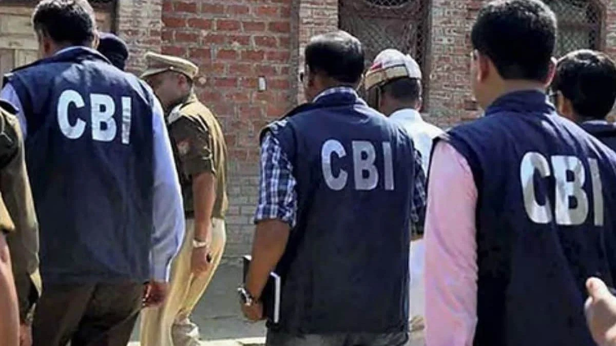 नीट पेपर लीक मामले में गुजरात में CBI की बड़ी कार्रवाई, पंचमहल के स्कूल चेयरमैन को हिरासत में लिया
