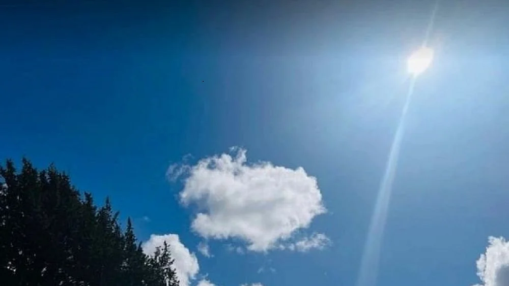 रूस के साइबेरिया में गर्मी ने तोड़े सारे रिकॉर्ड और ब्रिटेन में सुनक ने दो नेताओं से समर्थन वापस लिया