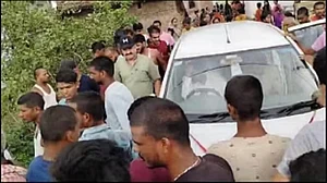 बिहारः UGC-NET पेपर लीक की जांच के लिए नवादा पहुंची CBI टीम पर हमला, पुलिस ने सुरक्षित निकाला, 4 गिरफ्तार