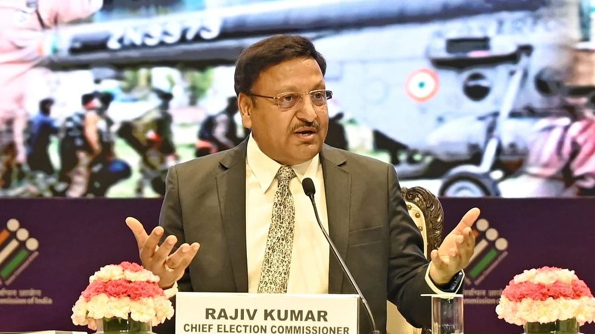 सोमवार को दिल्ली में प्रेस कांफ्रेंस के दौरान मुख्य चुनाव आयुक्त राजीव कुमार (फोटो : विपिन)