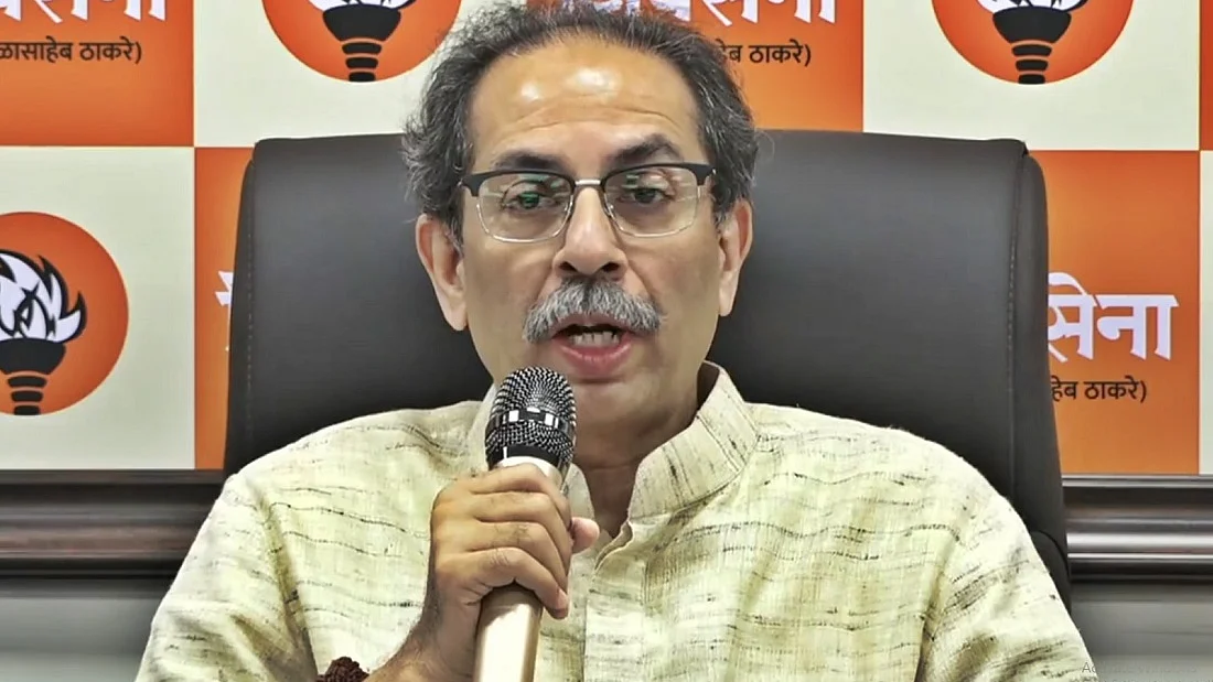 उद्धव ठाकरे ने BJP के साथ नजदीकी को किया खारिज, फडणवीस के साथ लिफ्ट यात्रा को बताया संयोग