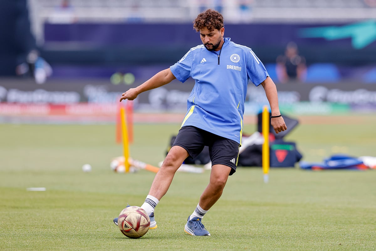 संजय मांजरेकर ने टीम चयन पर उठाए सवाल, कहा- शार्दुल ठाकुर को बाहर करके कुलदीप यादव को टीम में रखना होगा