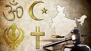 आकार पटेल का लेख: धर्म के प्रचार की स्वतंत्रता का मौलिक अधिकार और भारत के मौजूदा कानून