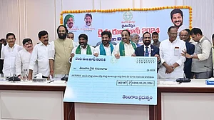 तेलंगाना की कांग्रेस सरकार ने कृषि ऋण माफी योजना शुरू की, पहले चरण में 11 लाख किसानों को मिली राहत