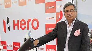 अर्थजगतः कोर्ट ने हीरो के चेयरमैन मुंजाल के खिलाफ कार्यवाही रद्द की और BCCI ने बायजू के साथ समझौते के संकेत दिए