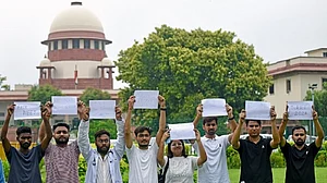 विवादों में घिरी NEET-UG 2024 परीक्षा नहीं होगी दोबारा, सुप्रीम कोर्ट ने रद्द करने से किया इनकार