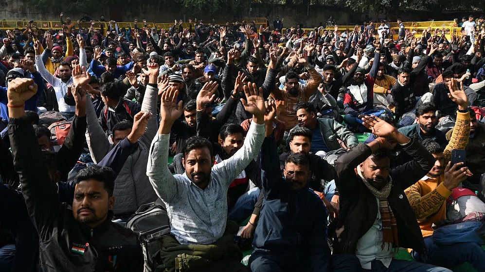 अग्निपथ नहीं, ‘विनाशपथ’ कहिए जनाब!