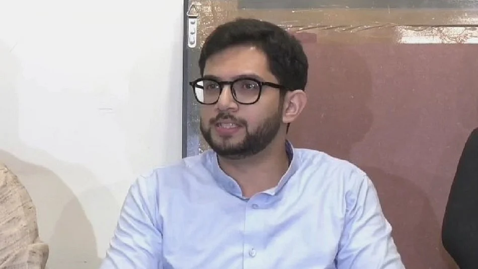 आदित्य ठाकरे बोले- महाराष्ट्र में बनेगी महाविकास अघाड़ी सरकार, मुंबई को लूटने वाले जाएंगे जेल