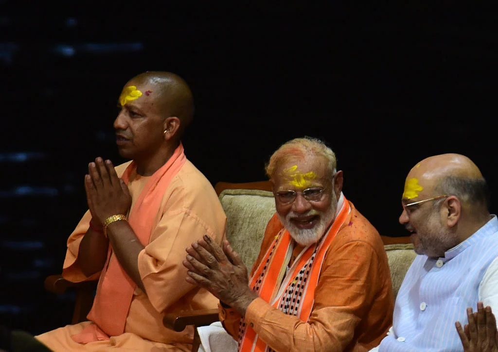 UP: BJP में हर स्तर पर चल रही उठापटक, योगी कुर्सी छोड़ने के मूड में नहीं, मोदी-शाह का हर चाल असफल