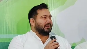 बिहार में NDA सरकार से जनता नाराज, घरों में भी सुरक्षित महसूस नहीं कर रहे लोग, पुलिस थानों में बढ़ी रंगदारी: तेजस्वी