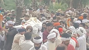 हरियाणा: डेरा जगमालवाली में गहराया गद्दी का विवाद, प्रशासन अलर्ट, सिरसा में इंटरनेट बंद