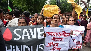 बांग्लादेश में अल्पसंख्यकों पर लगातार हो रहे हमले, मोहम्मद यूनुस मंगलवार को अल्पसंख्यक नेताओं के साथ करेंगे बैठक
