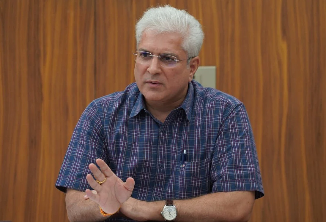 दिल्ली में 15 अगस्त पर आतिशी नहीं, मंत्री कैलाश गहलोत फहराएंगे तिरंगा, LG वीके सक्सेना ने नामित किया