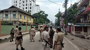 उल्फा-आई ने पूरे असम में 24 बम लगाने का किया दावा, मचा हड़कंप, पुलिस खोजबीन में जुटी