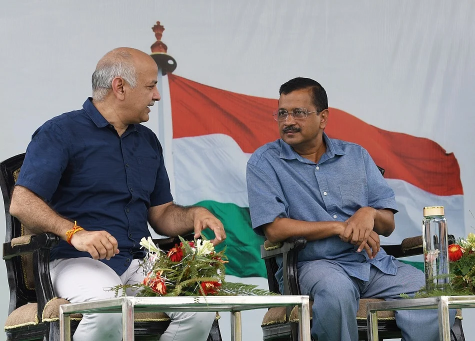 दिल्ली आबकारी नीति मामला: दिल्ली हाईकोर्ट का केजरीवाल और सिसोदिया को निर्देश, 5 अप्रैल तक जवाब दाखिल करें