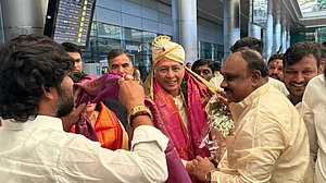 राज्यसभा उपचुनाव: कांग्रेस उम्मीदवार अभिषेक मनु सिंघवी ने तेलंगाना से भरा पर्चा, चुनाव 3 सितंबर को