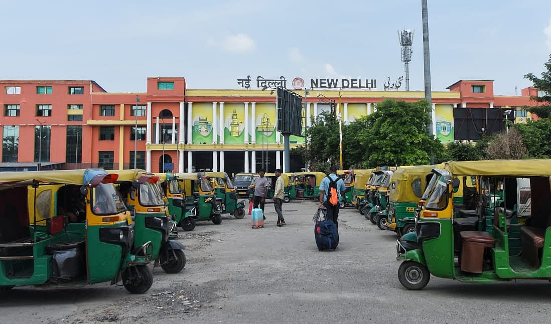 दिल्ली-एनसीआर वाले घर से निकलने से पहले ध्यान दें! ओला-उबर के विरोध में दो दिन तक ऑटो-टैक्सी की हड़ताल