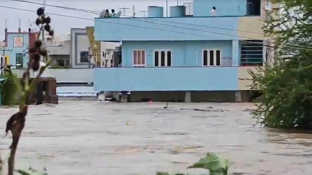 रेवंत रेड्डी ने पीएम मोदी से तेलंगाना बाढ़ को राष्ट्रीय आपदा घोषित करने की मांग की, दौरा करने का भी आग्रह किया