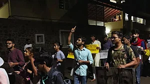 TISS मुंबई ने छात्र संगठन PSF पर प्रतिबंध हटाया, विवादास्पद सम्मान संहिता भी वापस ली