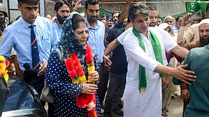 BJP अपनी नाकामियां छिपाने के लिए पाकिस्तान का हौआ खड़ा कर रही हैः महबूबा मुफ्ती