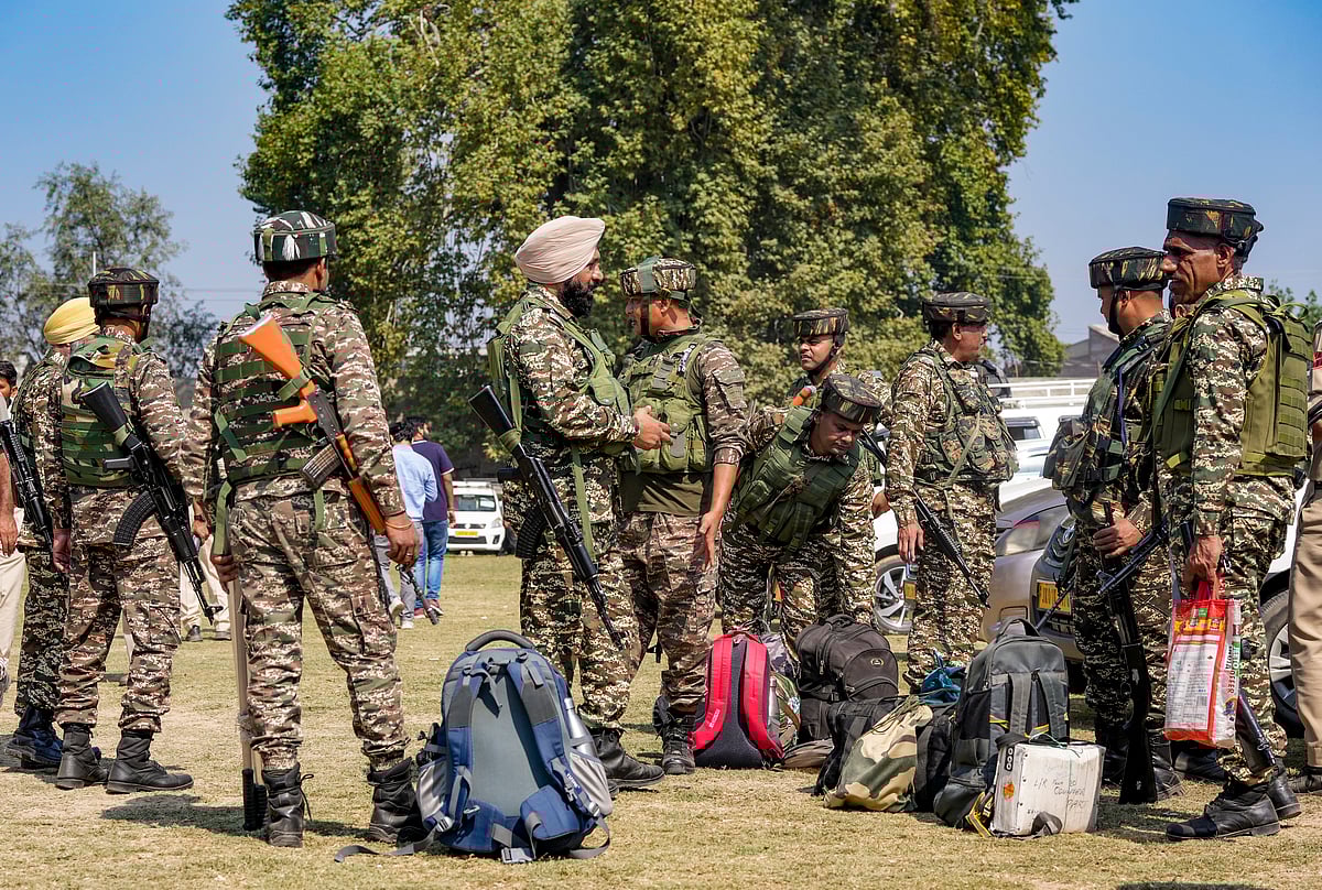 जम्मू-कश्मीर विधानसभा चुनाव: दूसरे चरण में उमर, रविंद्र, तारिक कर्रा सहित 239 की किस्मत दांव पर, बुधवार को मतदान