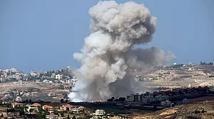 इजरायल ने लेबनान पर की बमबारी, 11 लोगों की गई जान, 11 घायल