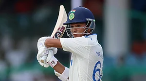 IND vs BAN: बांग्लादेश की पहली पारी 233 रन पर सिमटी, भारत की आक्रामक शुरुआत, यशस्वी ने जड़ा अर्धशतक