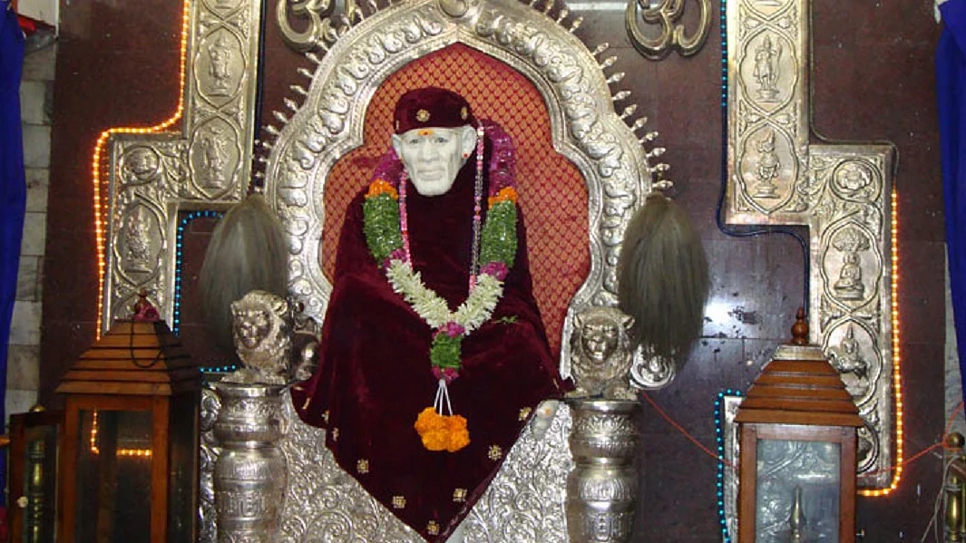 वाराणसी में साईं बाबा की प्रतीमा पर विवाद, हिंदू संगठन ने कई मंदिरों से मूर्तियां हटाई