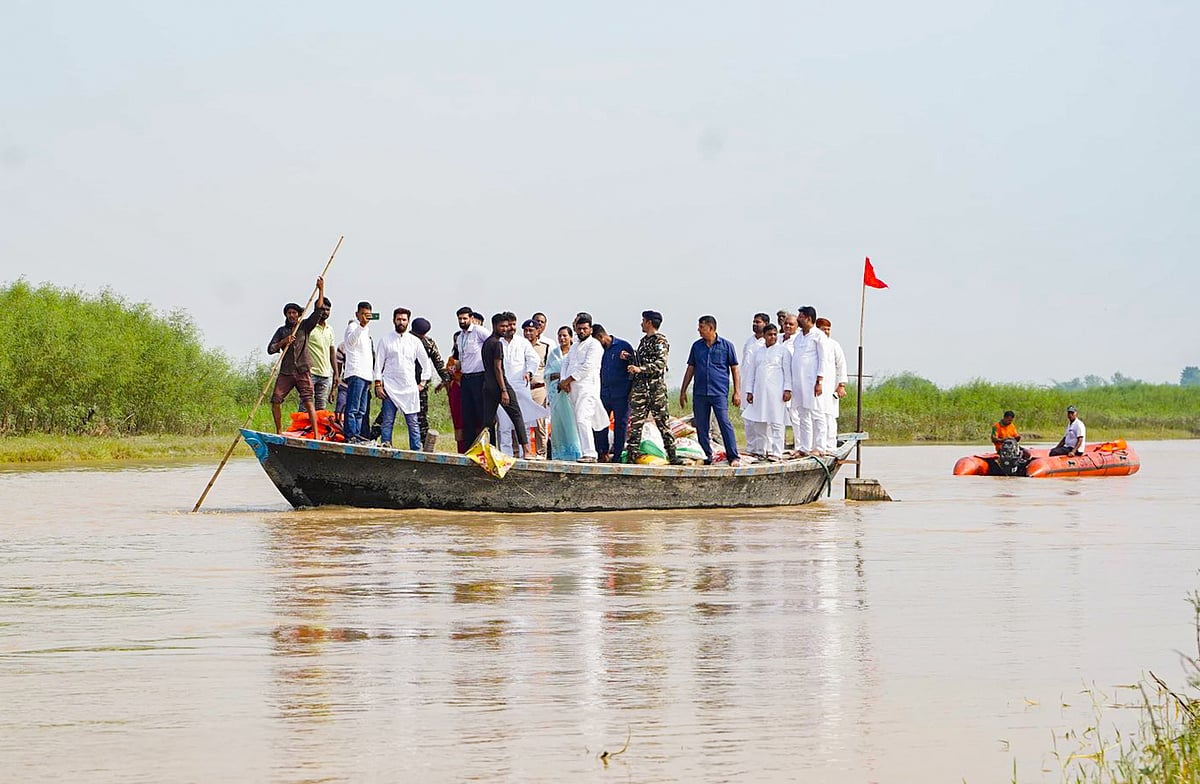 बिहार के कई जिले बाढ़ से बेहाल, इस आपदा का नेपाल से क्या है कनेक्शन?