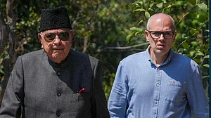 J&K Election Result: जम्मू-कश्मीर के सीएम होंगे उमर अब्दुल्ला, फारूक अब्दुल्ला ने किया ऐलान