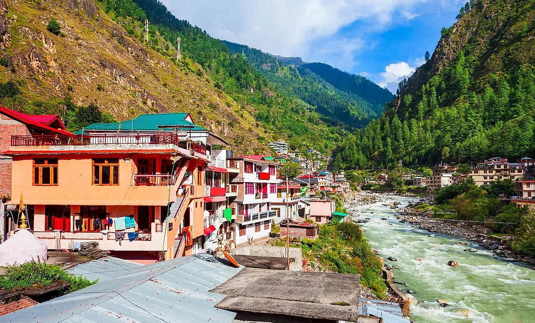 पहाड़ों पर पर्यटन को बढ़ावा पर्यावरणीय विनाश में बदला, संभल जाएं, प्रकृति दूसरा मौका नहीं देगी