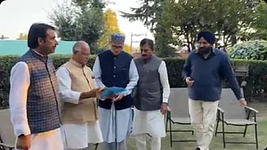 जम्मू-कश्मीर: कांग्रेस विधायक दल की हुई बैठक, नेशनल कांफ्रेंस को बिना शर्त समर्थन देने का फैसला, सौंपा पत्र